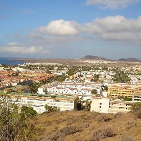 Alondras Park شقة