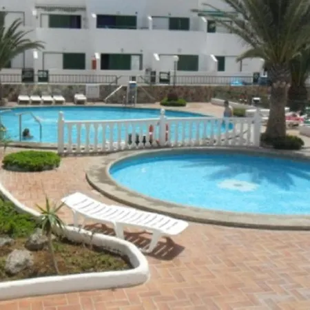 Апартаменты Alondras Park